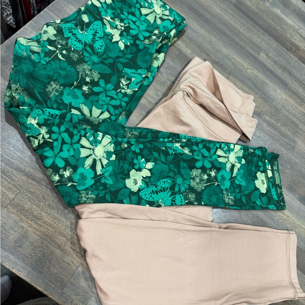 Aerie Floral Green and Beige Leggings